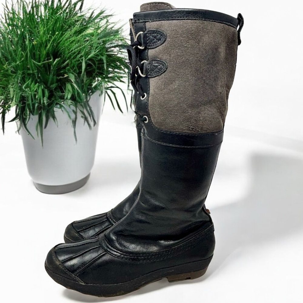 UGG Australia Belcloud Sheepskin BOOTS Women’s Size 8 Waterproof Black Leather